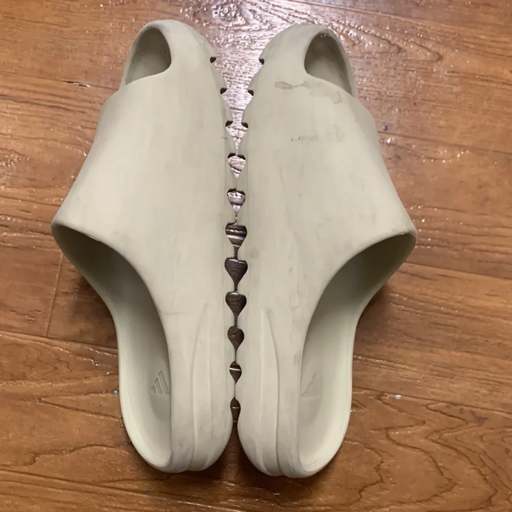 Yeezy good preowned